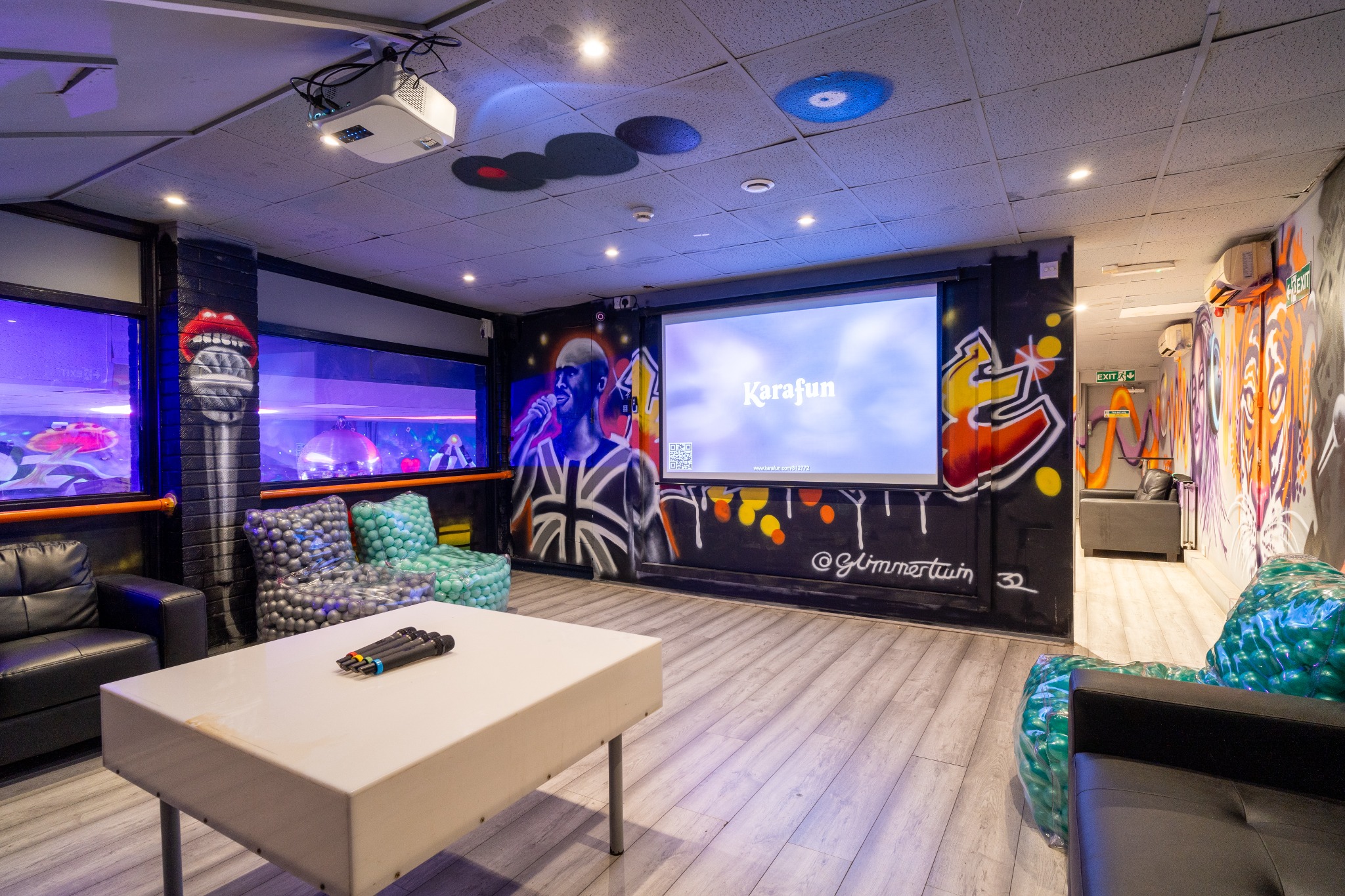 DJW Events karaoke room